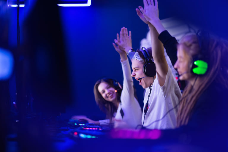 【eスポーツ】世界で拡大、2年後には3000億円産業？──タイムチケットが新サービス「いぽすた」で取り組む意義