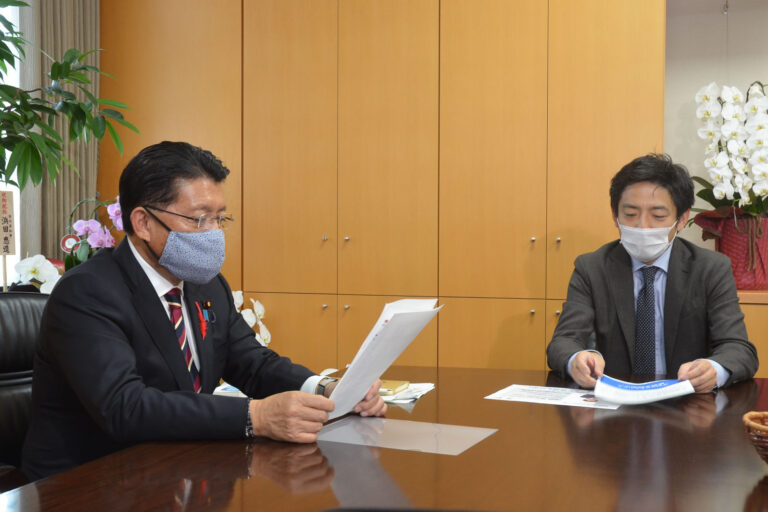 平井デジタル相に「ブロックチェーンを国家戦略に」と直接要望、JBA加納代表理事