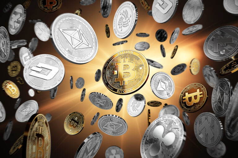 アルトコインの取引所入金、約1年ぶりの高水準に＝CryptoQuant