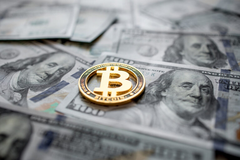 イランの通行料BTC決済が「ドル中心システムからの脱却」進行を示唆：Fidelity