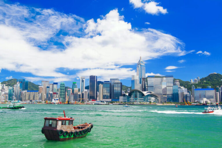 香港と上海が連携、貨物データをブロックチェーンで共有へ