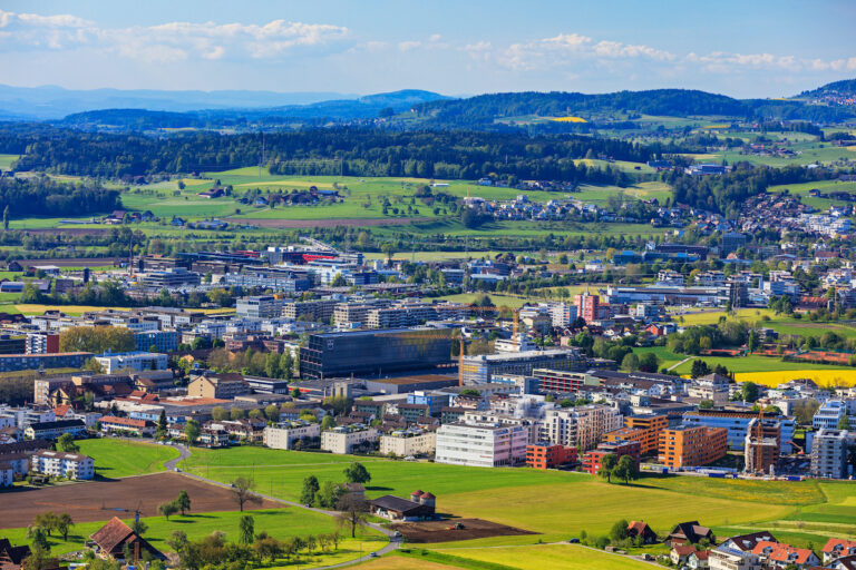 ETF承認でビットコインのストーリーは変わるか？ 暗号資産が大人になる場所【日曜日に読みたい厳選8本】