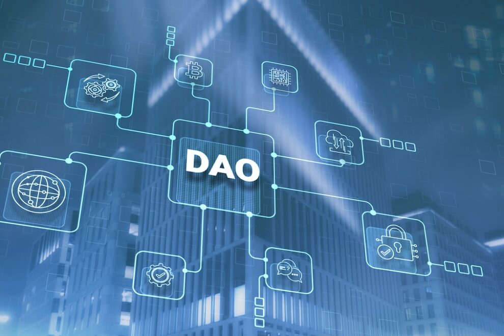 DAOは2025年に活動が低下、集中化が進む：DL Newsなどが「State of DeFi 2025」を発表