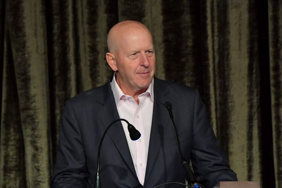 暗号資産と予測市場に「多くの時間を費やしている」：Goldman Sachs CEO