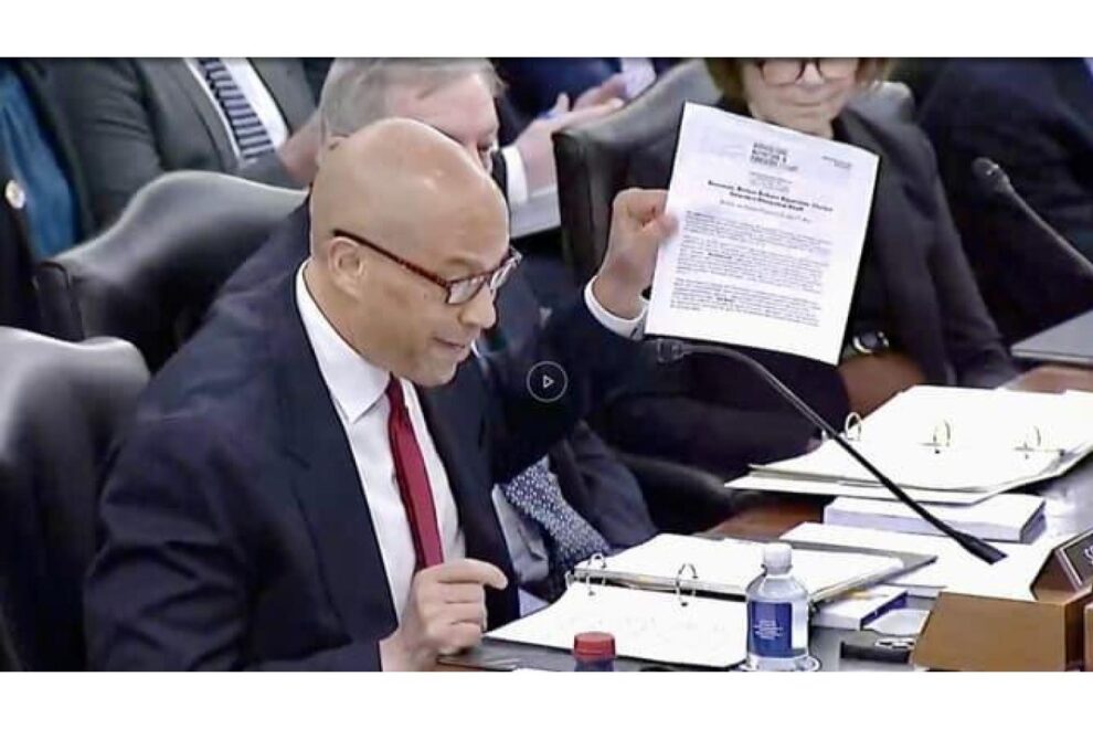 CLARITY法案、米上院で重要な節目を通過