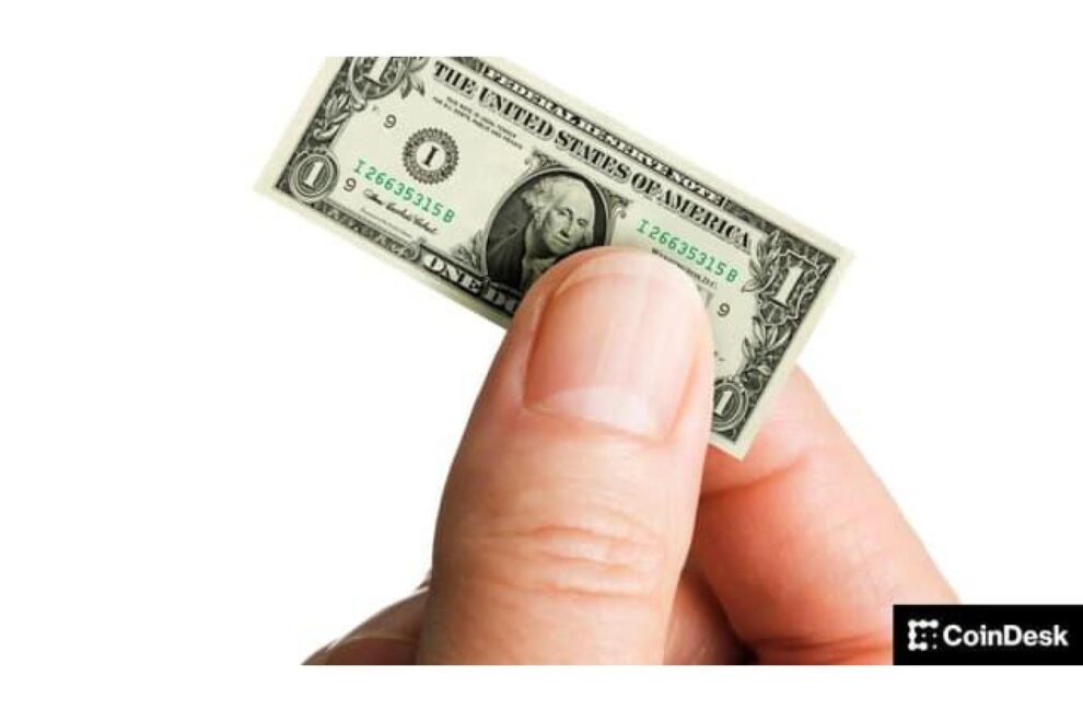 小口投資家は買い増し、クジラは売却──ビットコインは上昇持続に課題