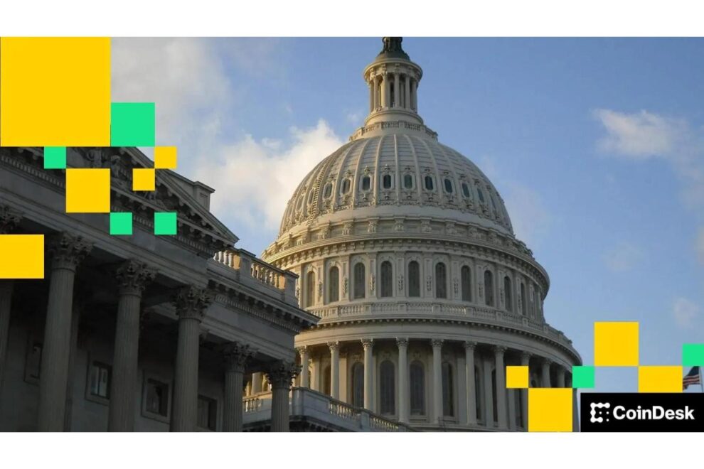 ビットコインはレンジ相場、だがJPMorganは法整備が最終的な起爆剤になる可能性を指摘