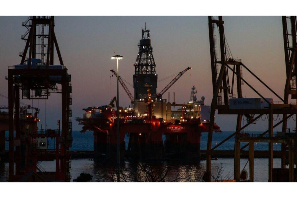 原油100ドル超えがビットコインネットワークに及ぼす影響とは