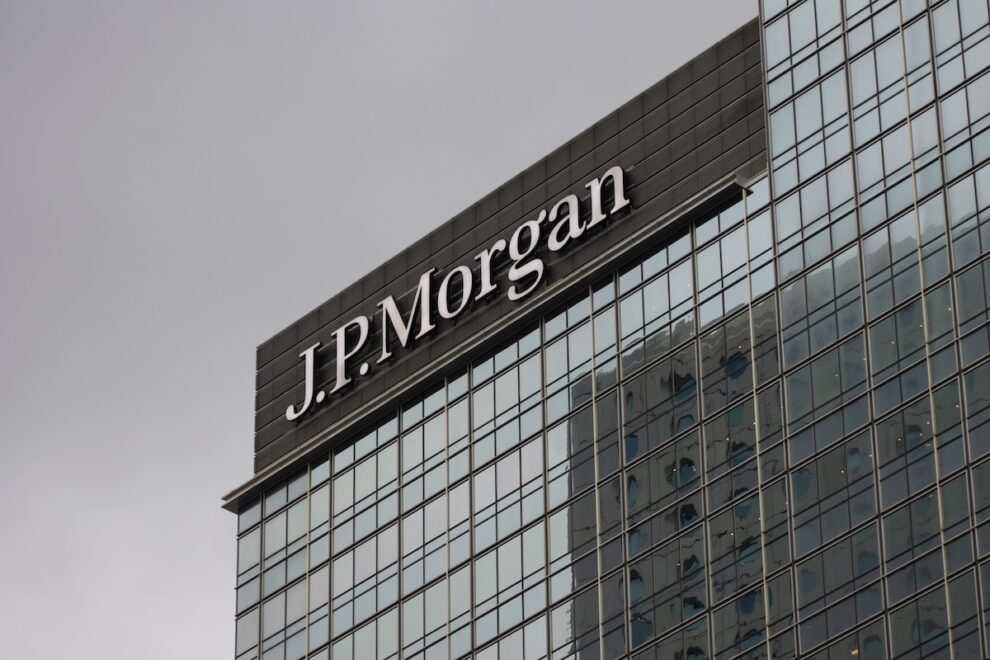 JPMorgan、暗号資産投資詐欺疑惑を巡り集団訴訟に直面