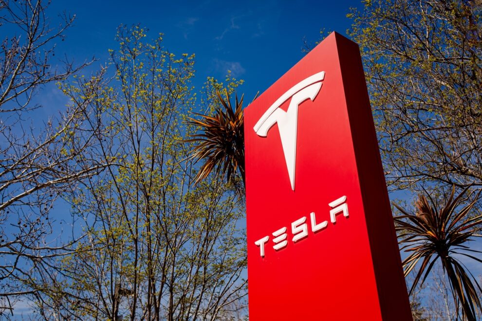 Tesla、第1四半期はビットコイン保有量維持──暗号資産による損失は1億7300万ドル