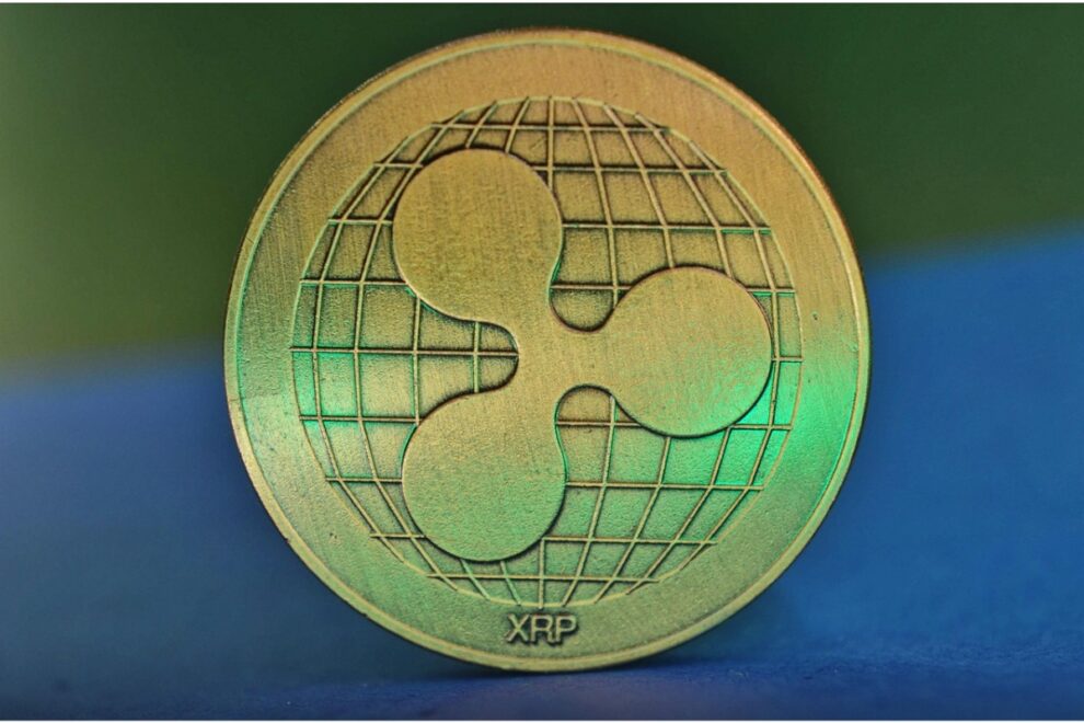 XRP、FRB据え置き後に主要10銘柄で上昇率トップ──XRPLで修正アメンドメント有効化【価格分析】