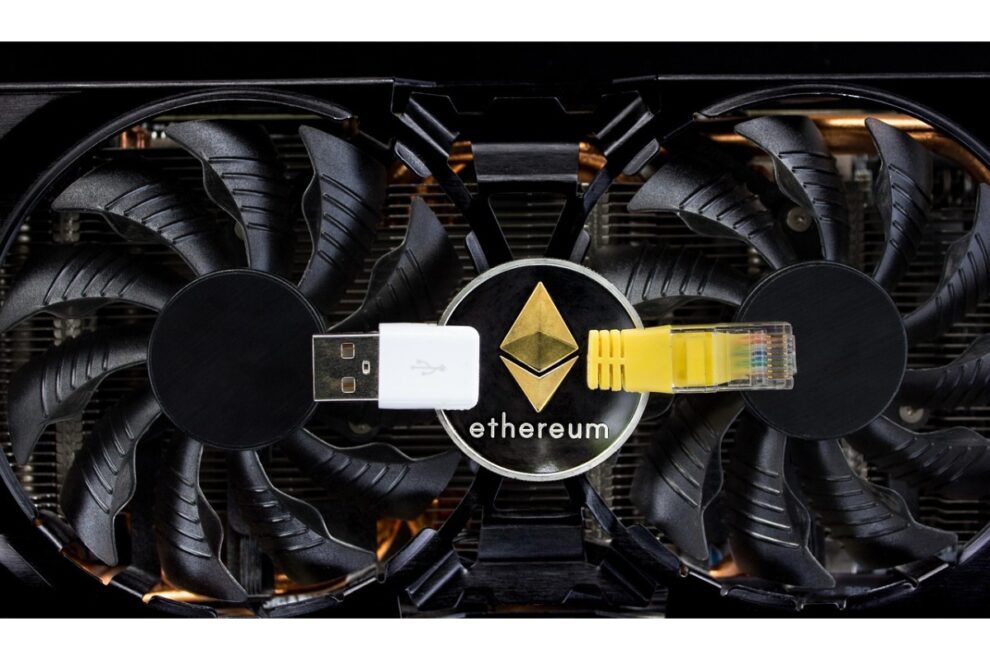 ETH長期保有者の売り圧力低下──ETF流入3.8億ドル、ブラックロック主導【価格分析】