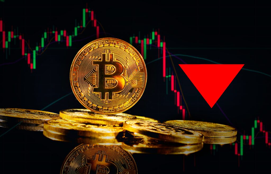 米雇用統計前にビットコインの投機ポジション拡大、急変動リスク高まる【価格分析】