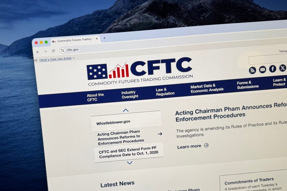 PhantomとHyperliquid関連団体、オンチェーン取引インフラに関する規則の見直しをCFTCに要請