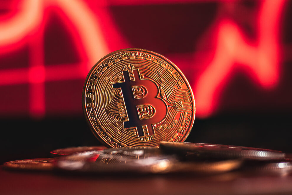 ビットコイン改善案「BIP-110」、事実上の失敗か──少数派チェーンは2ブロックで停滞