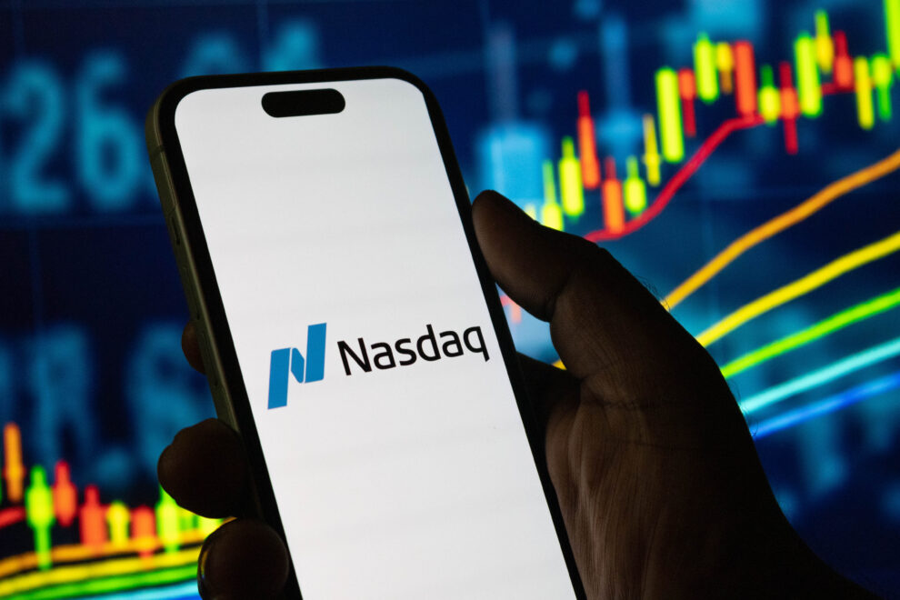 Nasdaq、Kraken親会社に1億ドル出資──上場企業が関与するトークン化株式「NET」と、まだ示されていない議決権の扱い【MCB FinTechカタログ通信】