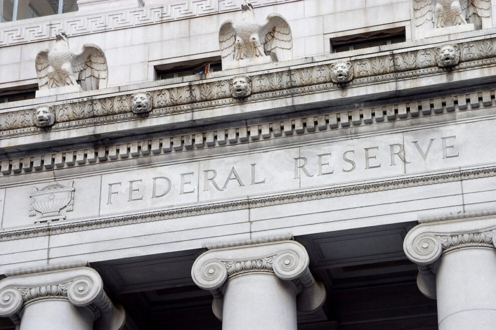 FRB、ステーブルコイン規制案を公表