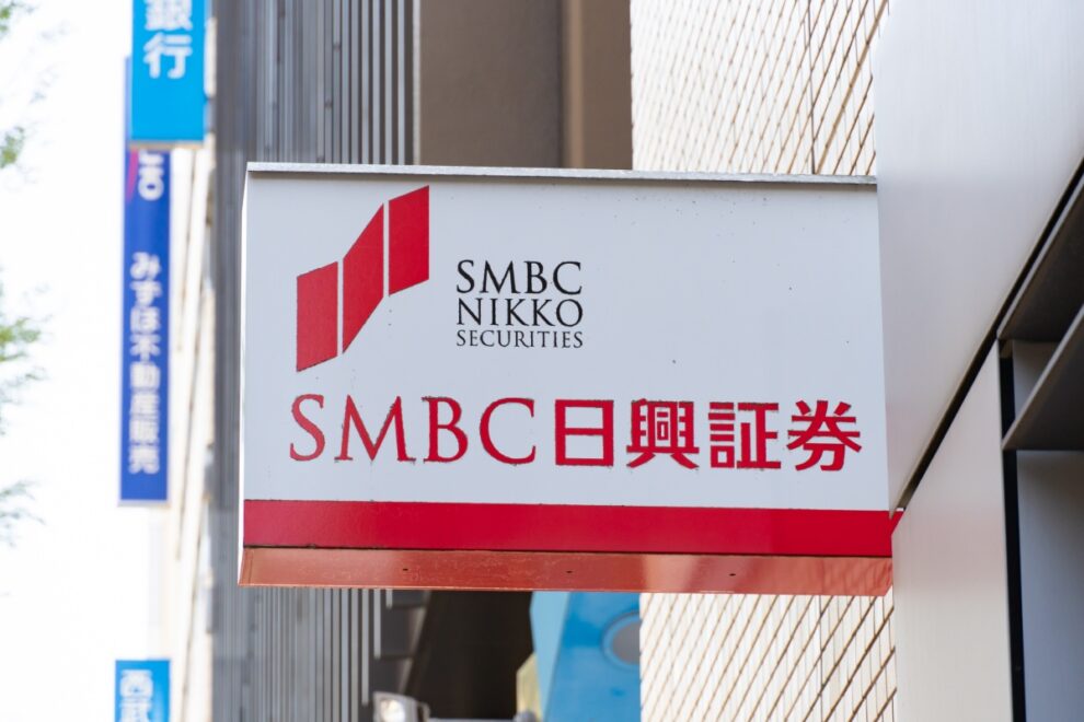 SMBC日興、国内投資家向けDeFi基盤を開発へ──Uniswap・Baseらと協業