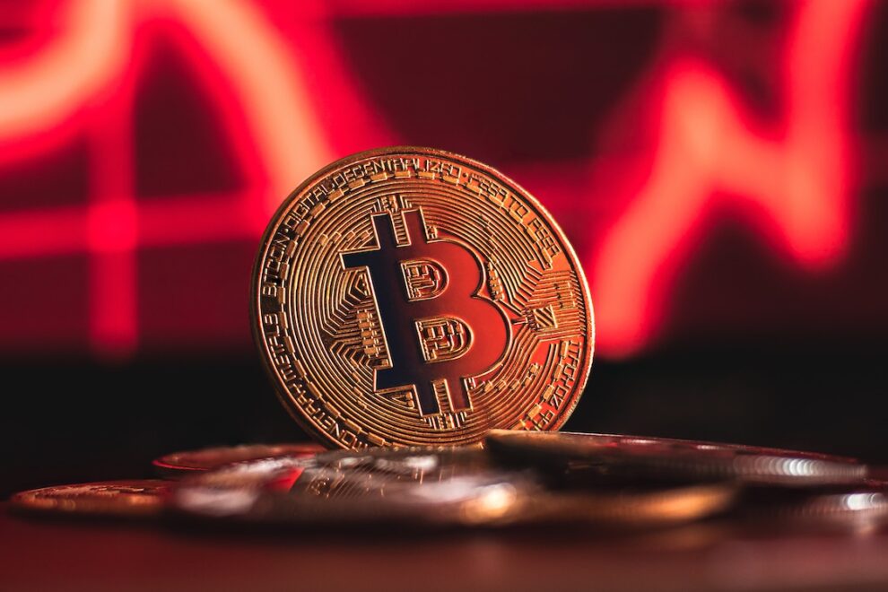 ビットコイン8.1万ドル台に下落、米株安と中東情勢が重荷